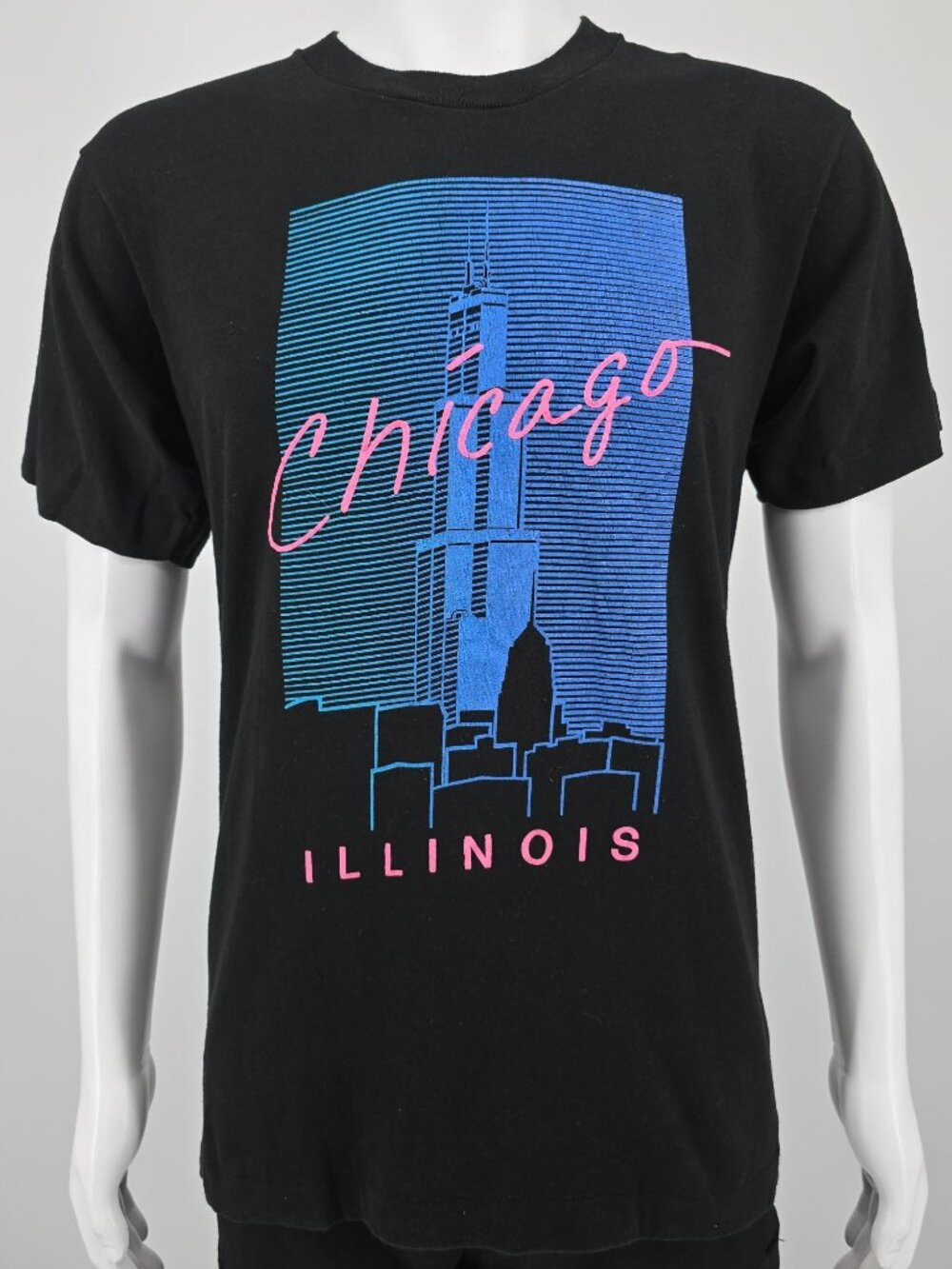 Vintage 1990s Chicago Sears Tower Neon Vaporwave Tourist/Souvenir T-Shirt (M)